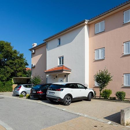 Apartments Crnekovic IV บัชกา ภายนอก รูปภาพ