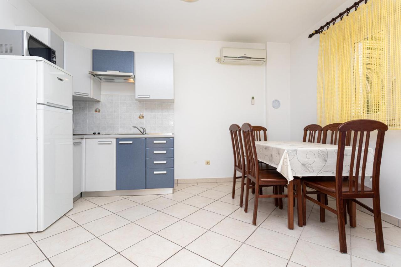 Apartments Crnekovic IV บัชกา ภายนอก รูปภาพ