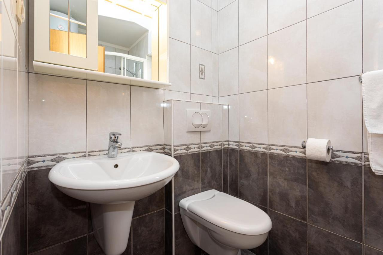 Apartments Crnekovic IV บัชกา ภายนอก รูปภาพ