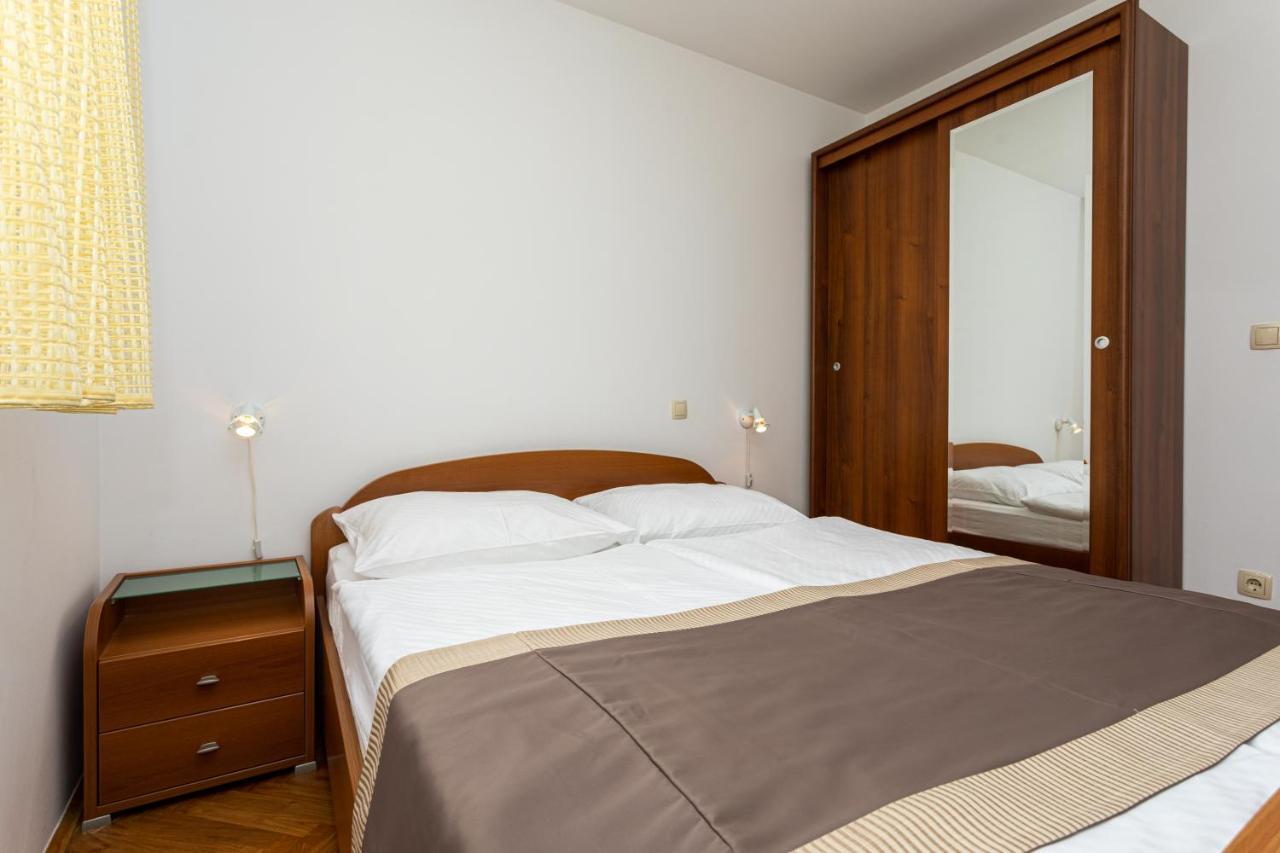 Apartments Crnekovic IV บัชกา ภายนอก รูปภาพ