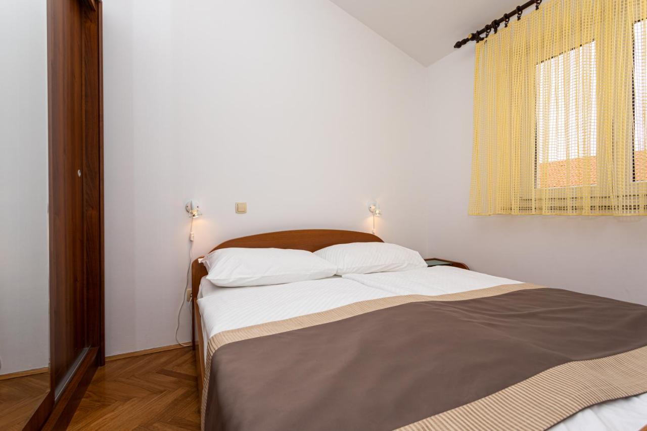 Apartments Crnekovic IV บัชกา ภายนอก รูปภาพ