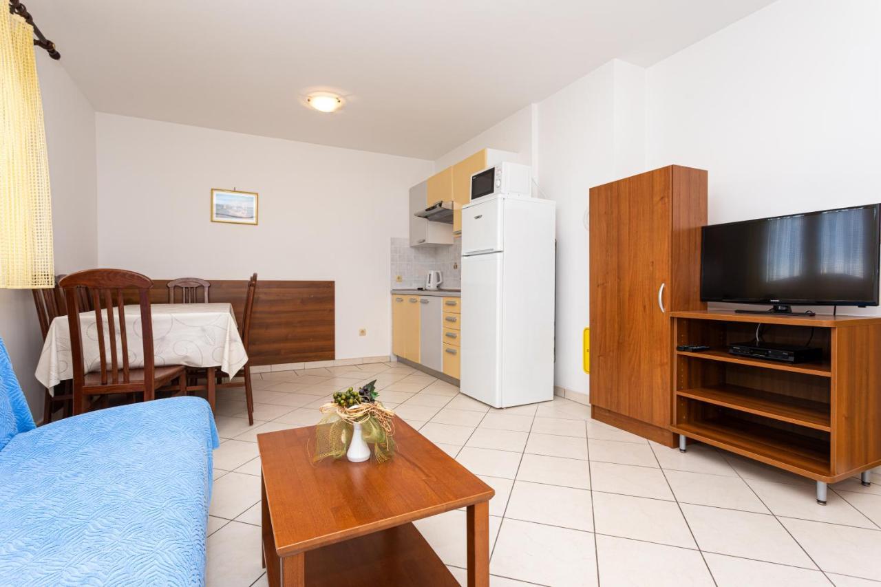 Apartments Crnekovic IV บัชกา ภายนอก รูปภาพ