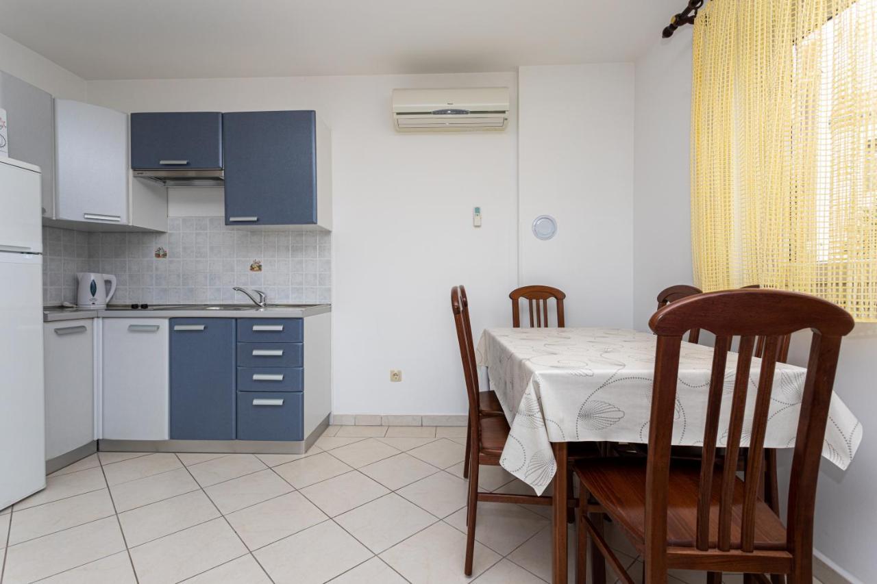 Apartments Crnekovic IV บัชกา ภายนอก รูปภาพ