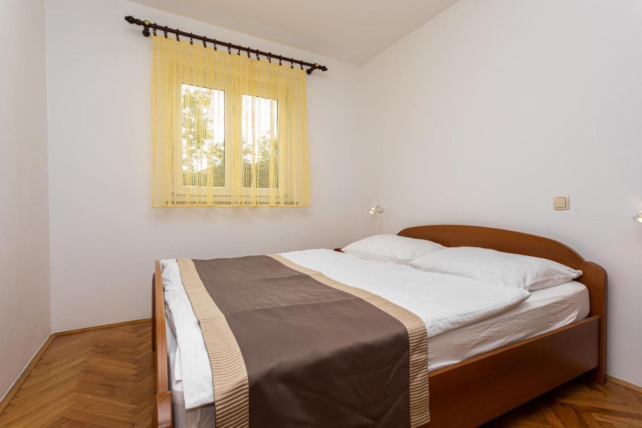 Apartments Crnekovic IV บัชกา ภายนอก รูปภาพ